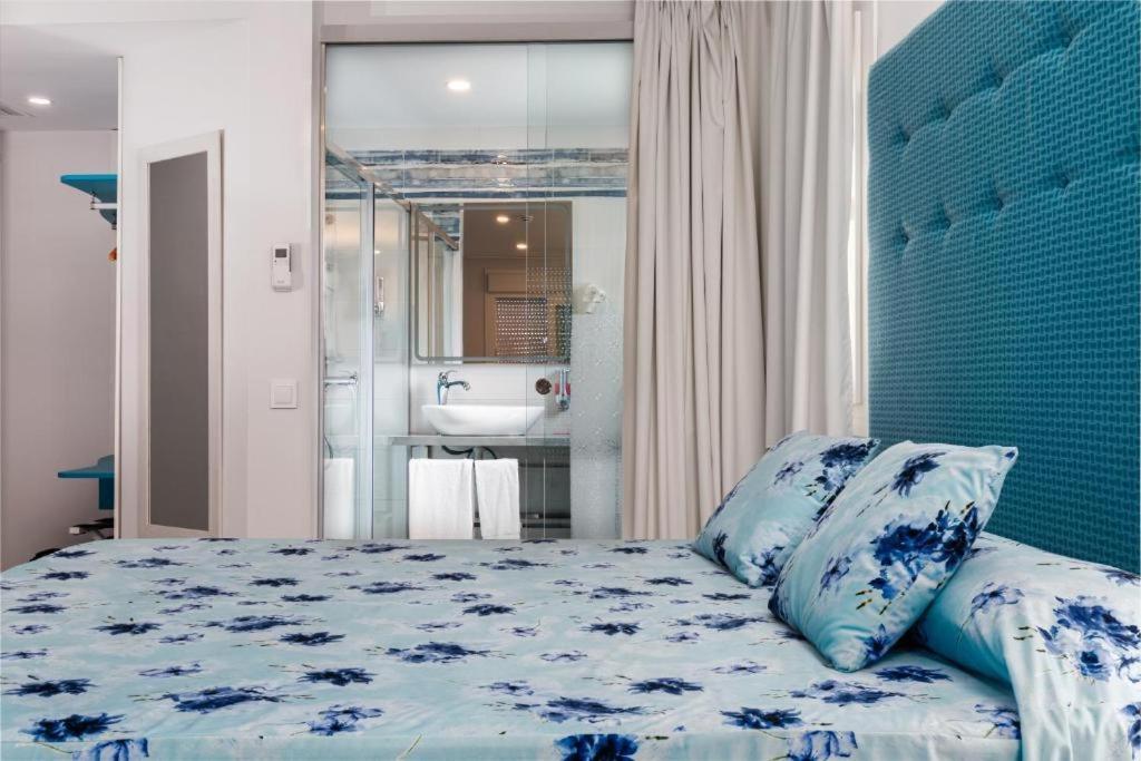 Hotel Clopy Rocamar Benidorm Bagian luar foto